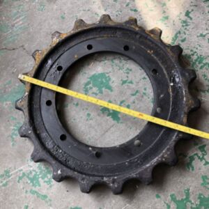 BUY For Komatsu Excavator PC40-7 PC40R-7 Driving Sprocket 20T-27-77110 for sale