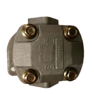 BUY Oil Hydraulic Pump 67211-7610-0 for Kubota Engine B7000 B7100 Z 650 Tractor L1802 L1802DT for sale