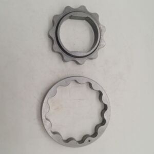 Oil Pump YM119717-32110 &amp; YM119717-32120 for Komatsu Engine 2D70E-5 3D76E-5 3D76E-6 Excavator PC20MR-2 PC22MR-3 PC26MR-3 online