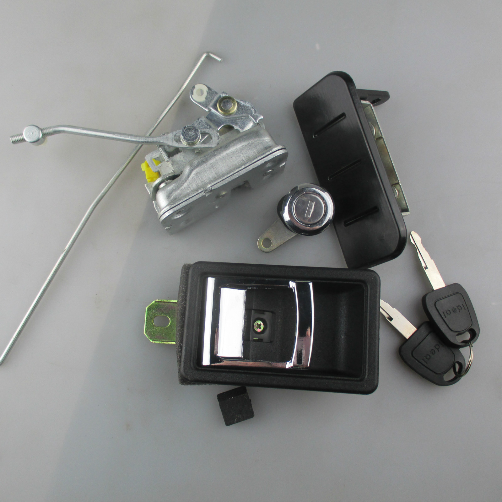 Compatible with DAEWOO DH225-7 Cab Door Lock Assembly