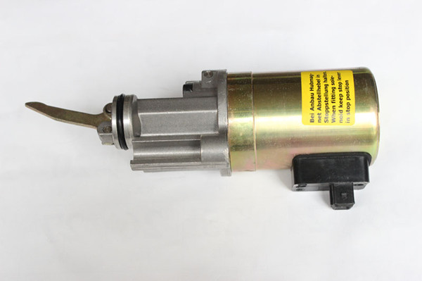 Compatible with Deutz 1013/2013 Fuel shut off solenoid 0419 9902/0211 3790 12V 04199902 0419-9902 02113790 0211 3790 0211-3790
