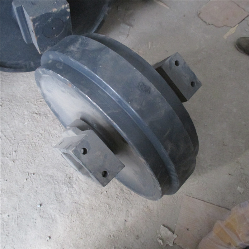 Compatible with Hyundai Excavator R225-7 Idler