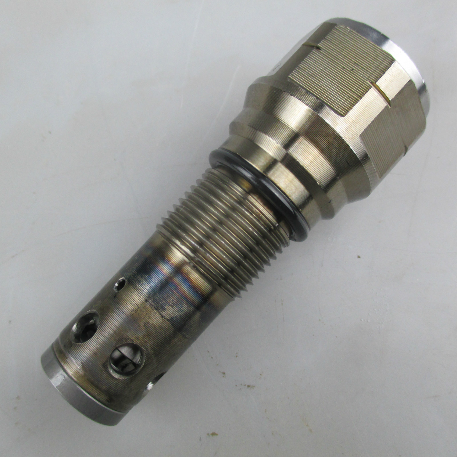 Compatible with Hyundai Excavator R225LC-7 Travel Motor Overflow Valve