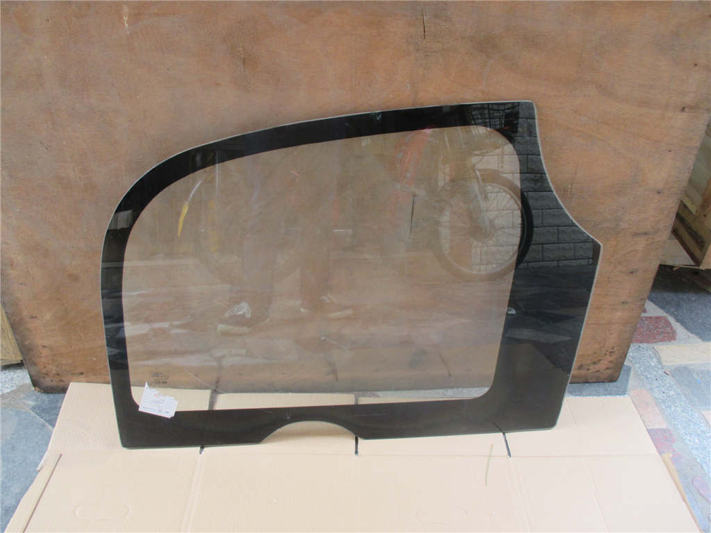 Compatible with KOMATSU PC300-8 left door down glass frame