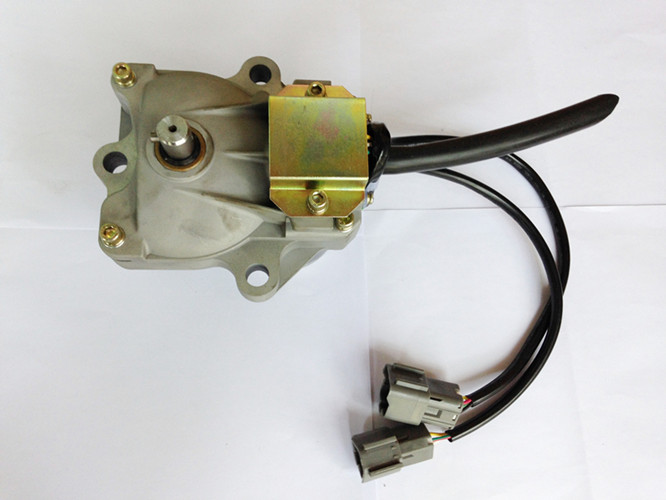 Compatible with Throttle Motor 7834-41-2000 For Komatsu PC200-7 Excavator Engine 7834-41-2001 7834-41-2002 Komatsu PC200-7 PC220-7 PC270-7 Excavator
