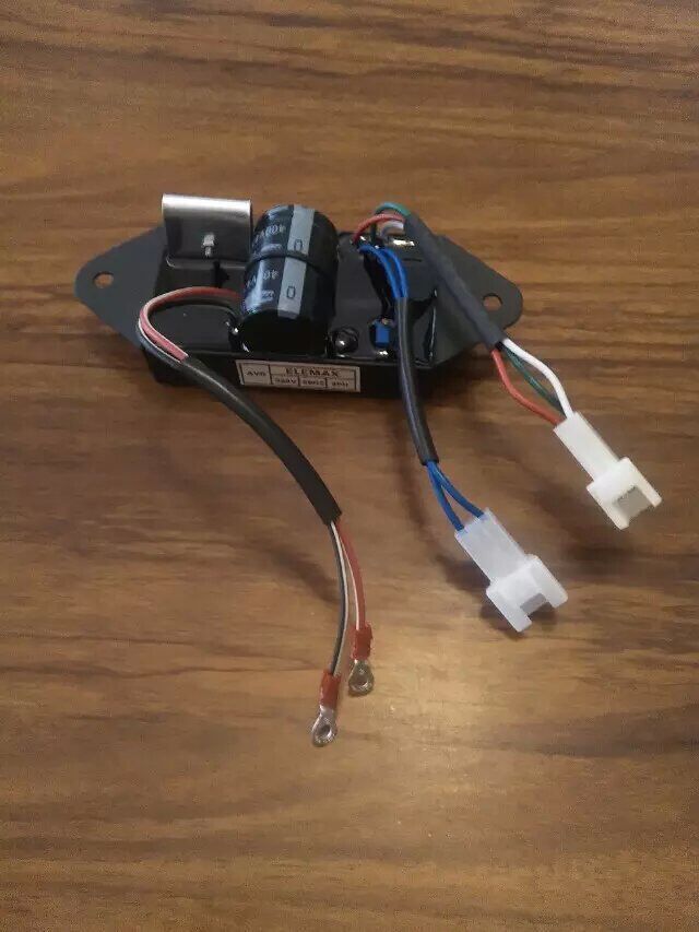 Suitable for Honda Sawafuji SHT11500 / 16000 / 20000 Generator AVR Regulator - Used